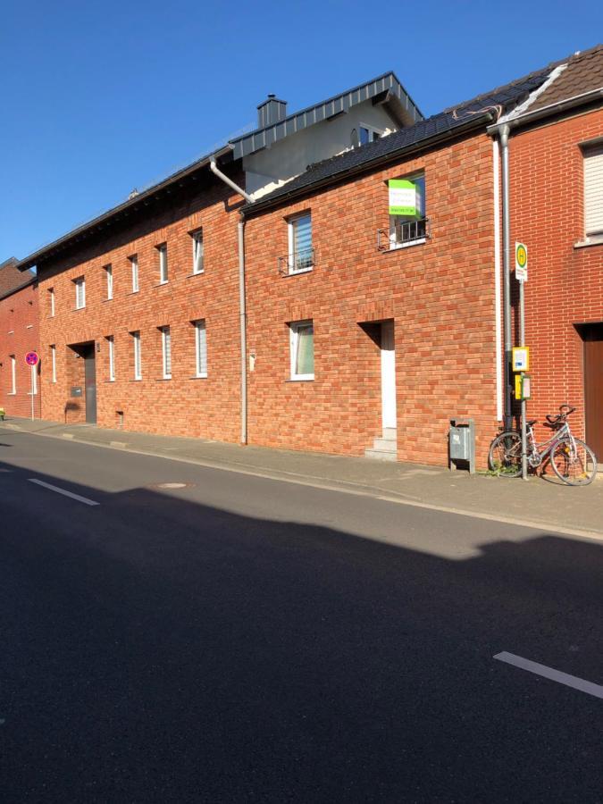 Fremdenzimmer Sas Hückelhoven Exteriör bild